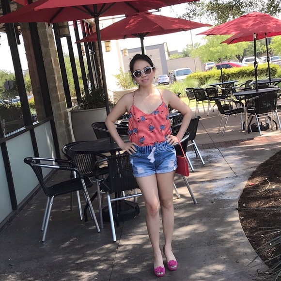 Meet your Posher, Christine - Picture 3 of 9